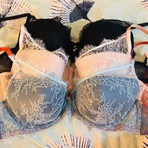 3 x Victoria’s Secret Chantilly Lace Plunge Bra